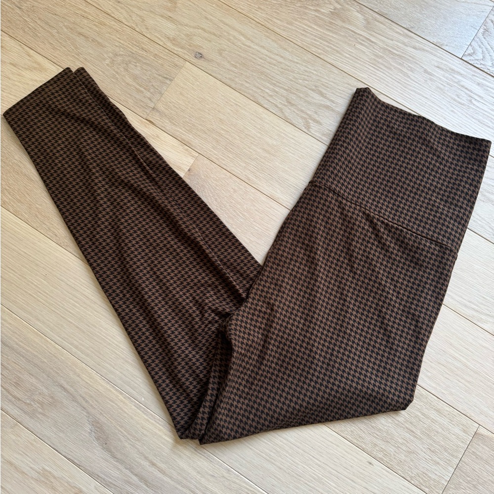 Hatch Brown Houndstooth Leggings